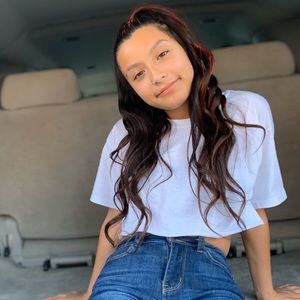 Meet your Posher, Daniela